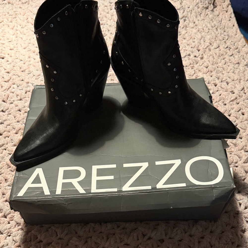 Arezzo Women's Black Studded Ankle Booties